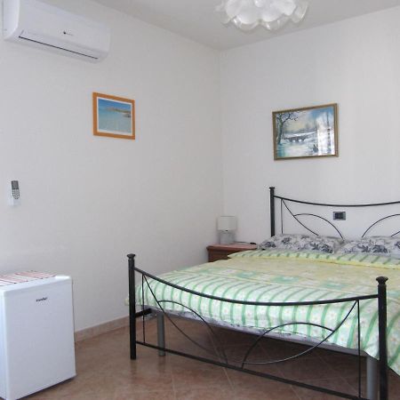Bed and Breakfast Il Portico Uras Экстерьер фото