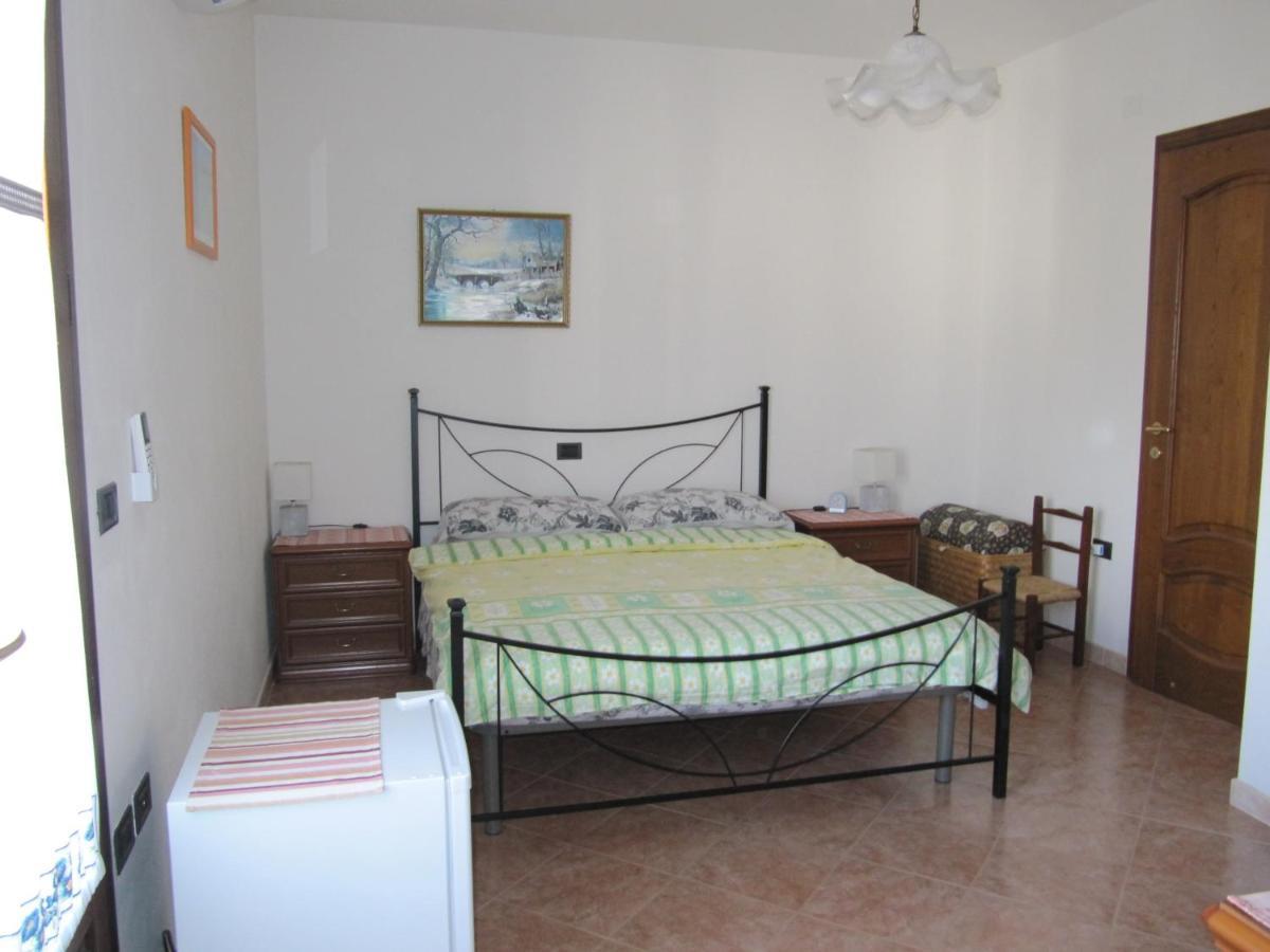 Bed and Breakfast Il Portico Uras Экстерьер фото