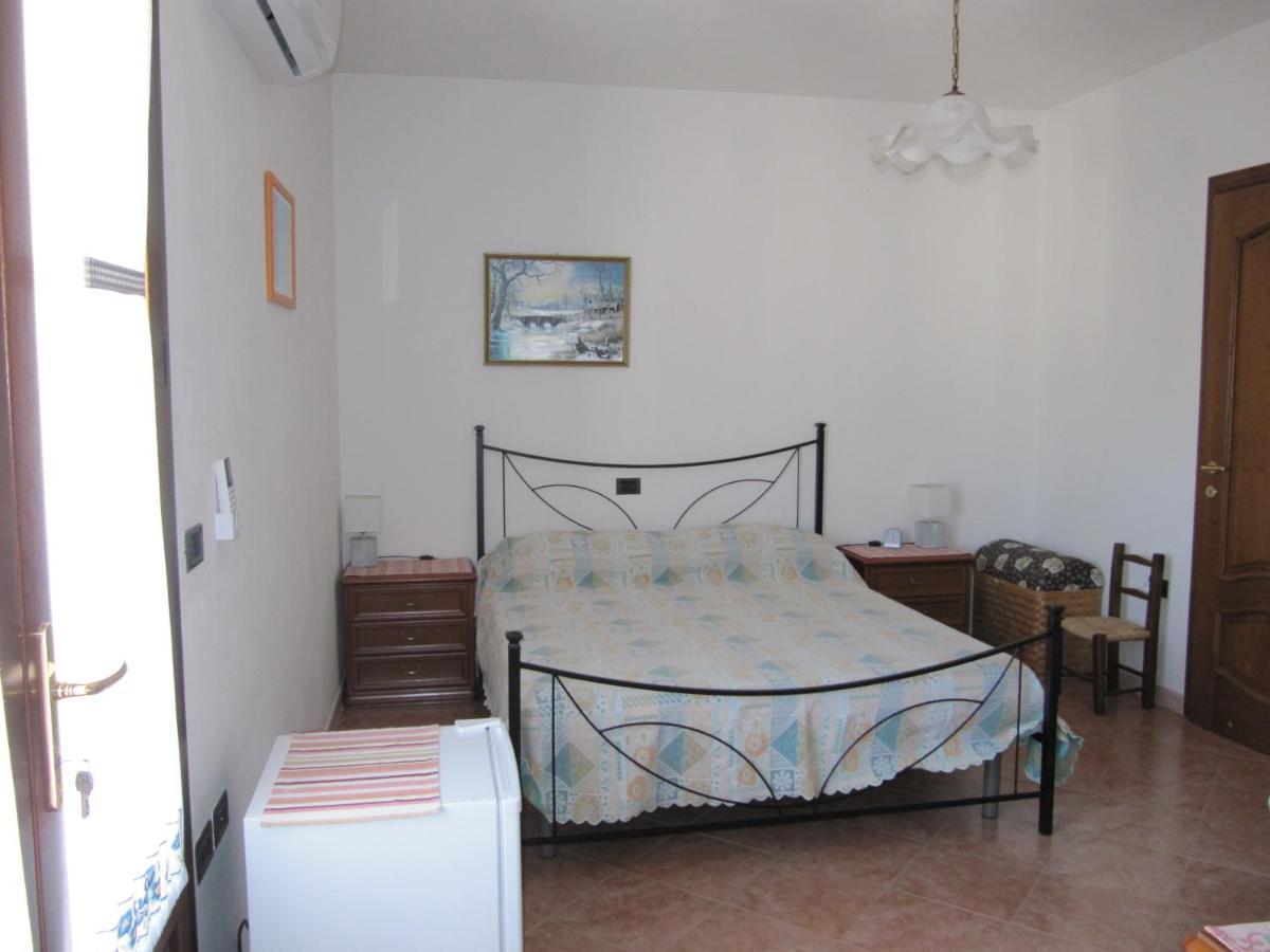 Bed and Breakfast Il Portico Uras Экстерьер фото